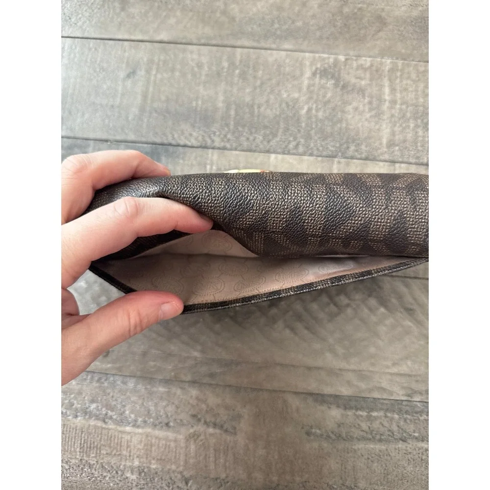 Michael‎ Kors Fulton Carry All Brown Signature Logo Wallet